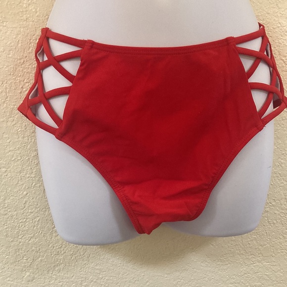 😍NEW😍 adorable two piece bikini with one shoulder strap size medium. - Picture 4 of 5